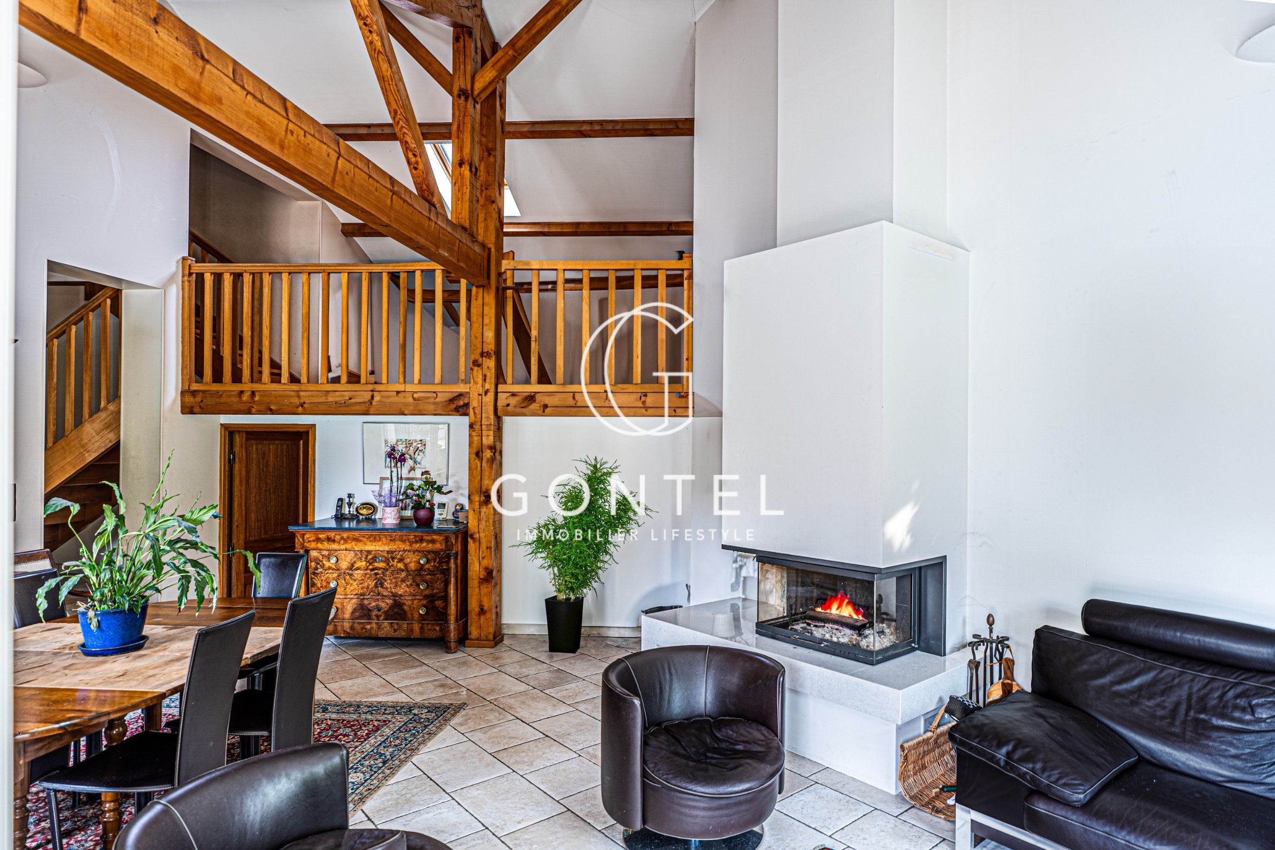 maison 6 Pièces en vente sur ST CYR AU MONT D OR (69450)