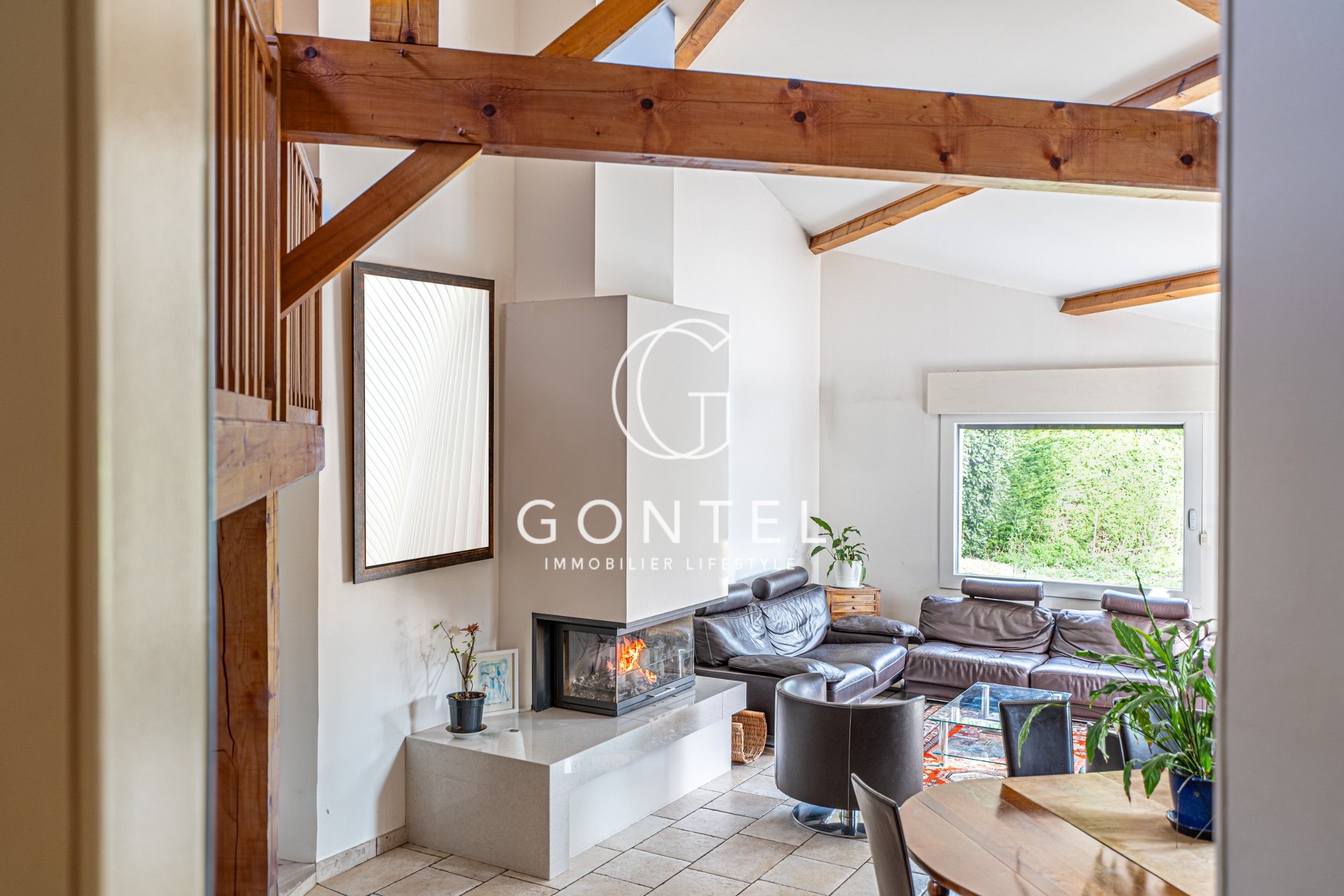 maison 6 Pièces en vente sur ST CYR AU MONT D OR (69450)