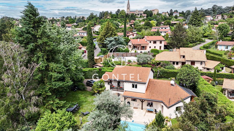 maison 6 Pièces en vente sur ST CYR AU MONT D OR (69450)