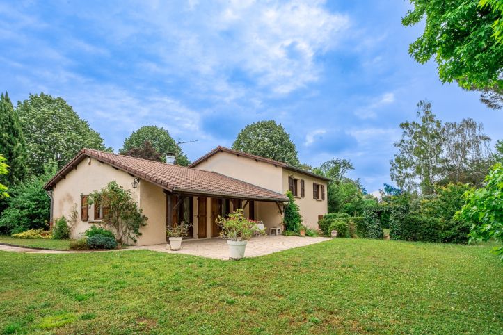 maison 5 Pièces en vente sur ST DIDIER AU MONT D OR (69370)